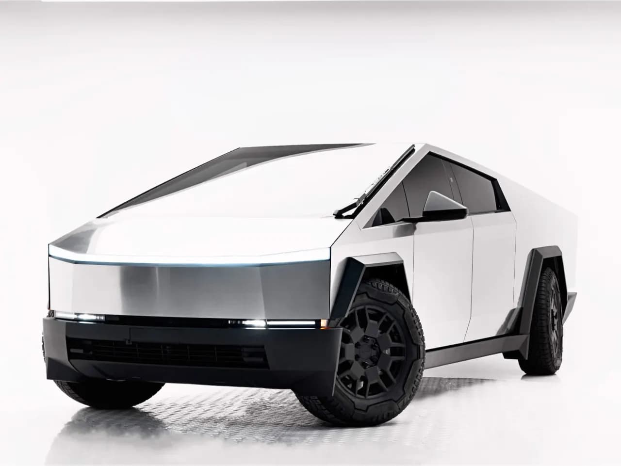 Rent Tesla Cybertruck in Dubai