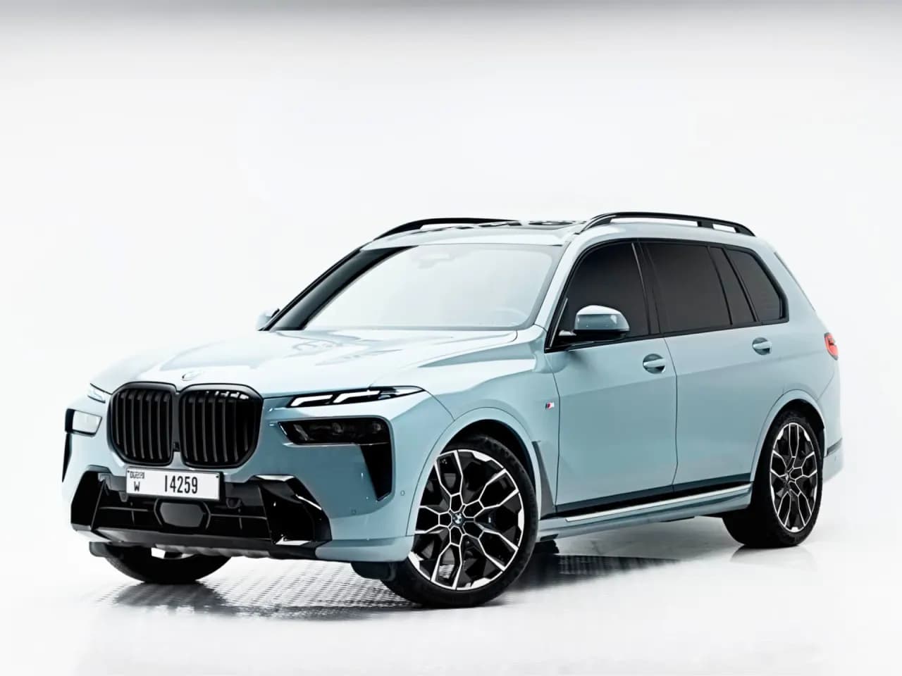 Rent BMW X7 in Dubai